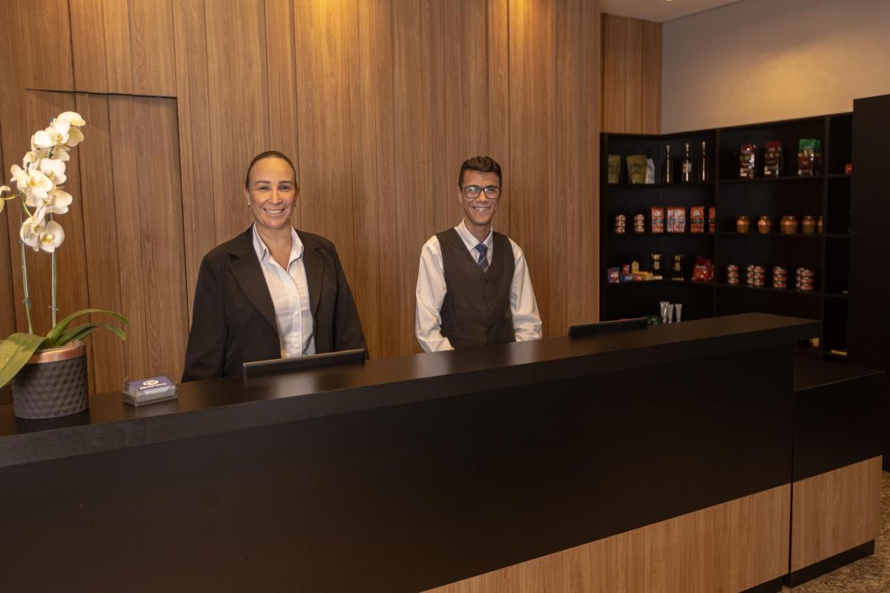 Bm Hotel Сан-Себастьян-ду-Параізу Екстер'єр фото